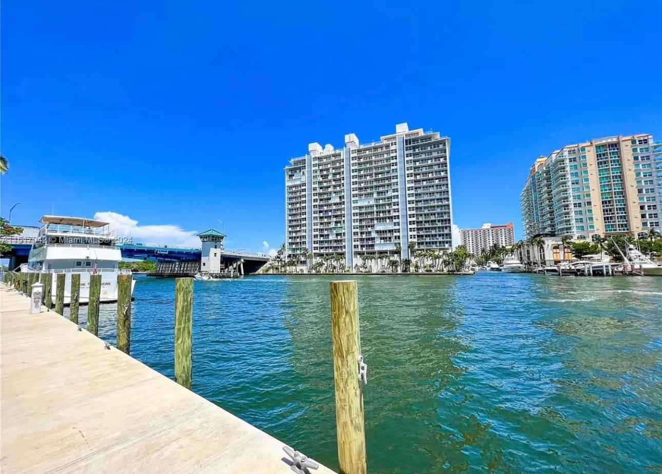 Galleryone Doubletree Hilton Gc Turtle Cove Fort Lauderdale Exterior foto